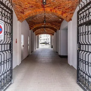  Apartament Z Osobna Sypialnia W Pieknej Kamienicy W Centrum